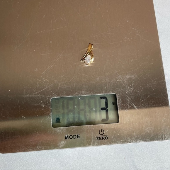 Vintage UTC 925 Sterling Silver CZ Pendant Swirl Pear Cubic Zirconia Sparkly - Picture 10 of 11